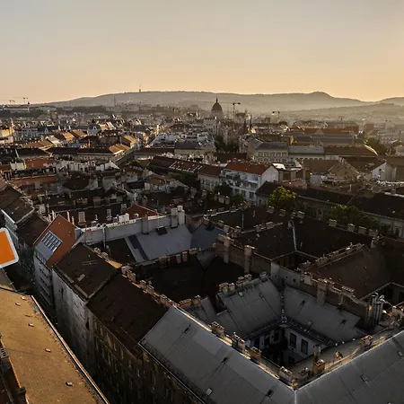 Location 2 Bedrooms - 2 Bathrooms شقة