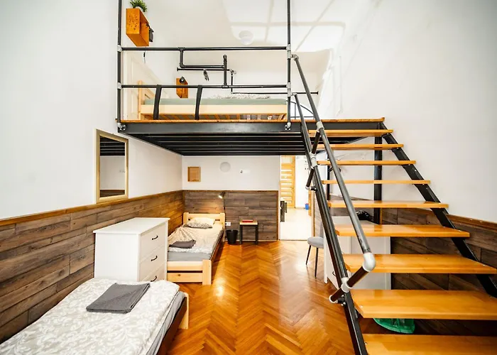 Lejlighed Location 2 Bedrooms - 2 Bathrooms *