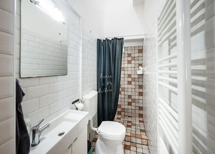 Location 2 Bedrooms - 2 Bathrooms Lejlighed Budapest