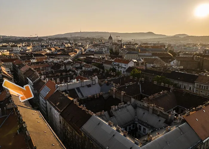 Location 2 Bedrooms - 2 Bathrooms Lejlighed