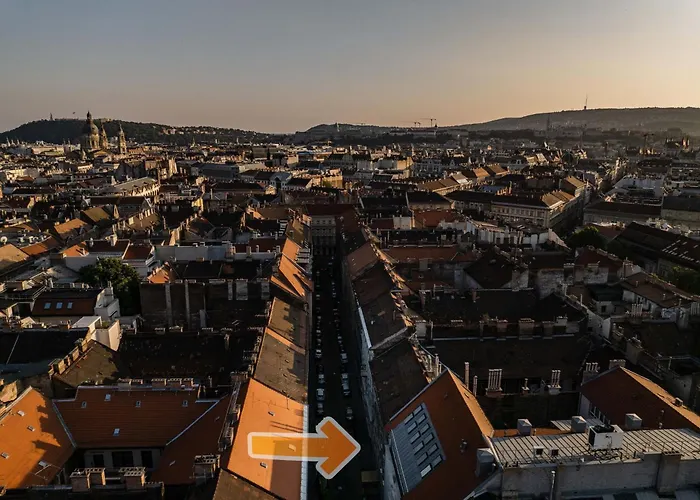 Location 2 Bedrooms - 2 Bathrooms Lejlighed *