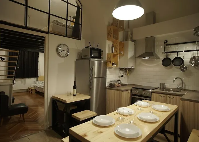 Location 2 Bedrooms - 2 Bathrooms Lejlighed *