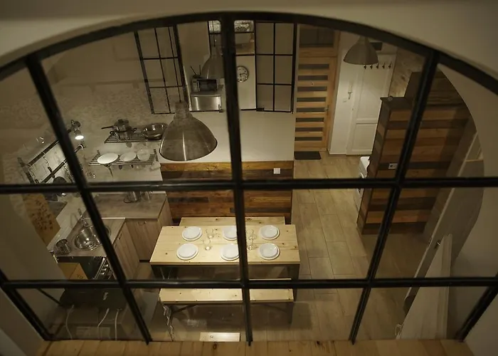 Lejlighed Location 2 Bedrooms - 2 Bathrooms *