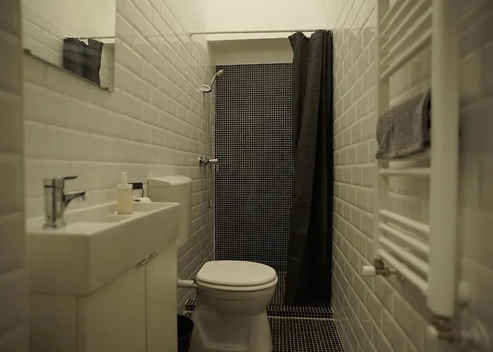 Lejlighed Location 2 Bedrooms - 2 Bathrooms *