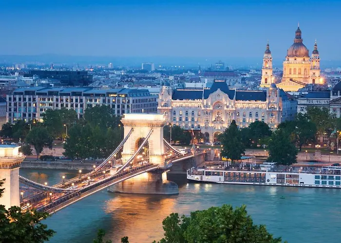 Location 2 Bedrooms - 2 Bathrooms Lejlighed Budapest