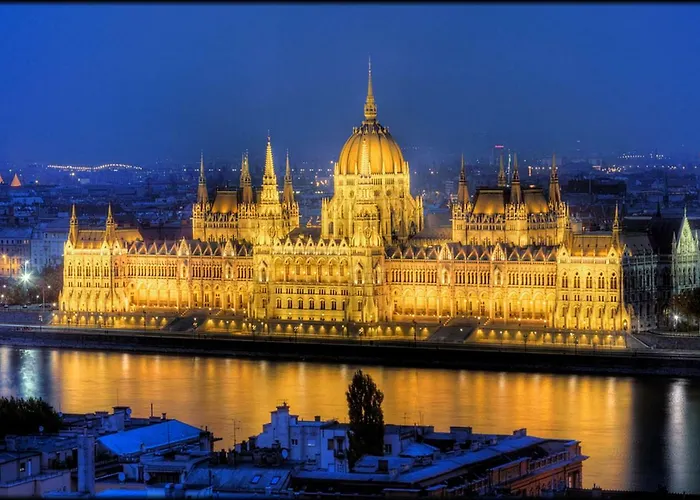 Location 2 Bedrooms - 2 Bathrooms