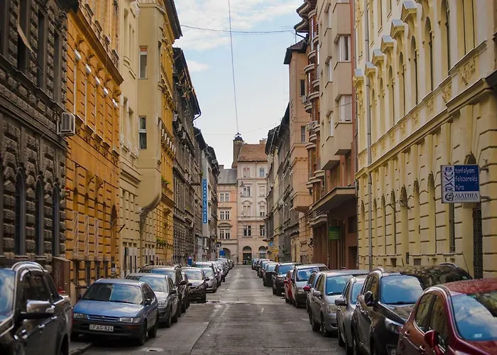 Location 2 Bedrooms - 2 Bathrooms Lejlighed Budapest