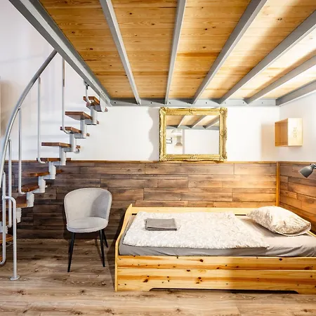 Location 2 Bedrooms - 2 Bathrooms